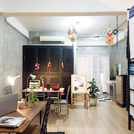 Five Stars Ratchada 19 Hostel Μπανγκόκ Εξωτερικό φωτογραφία