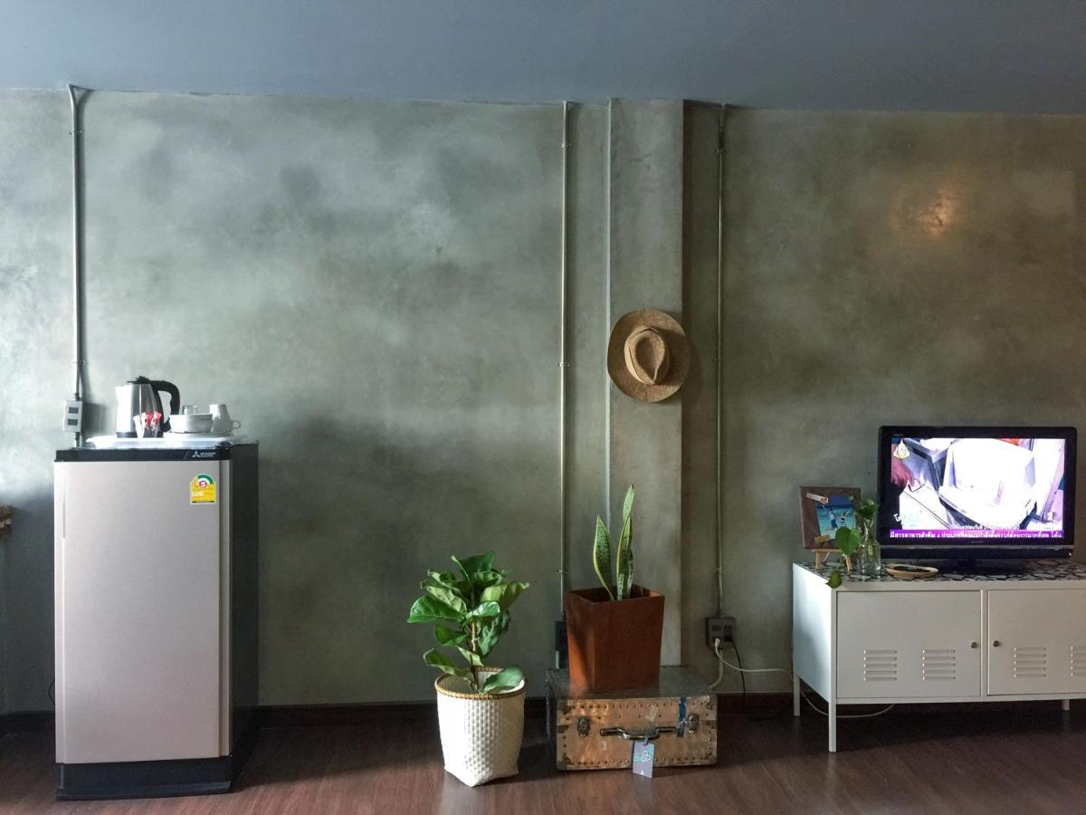 Five Stars Ratchada 19 Hostel Μπανγκόκ Εξωτερικό φωτογραφία