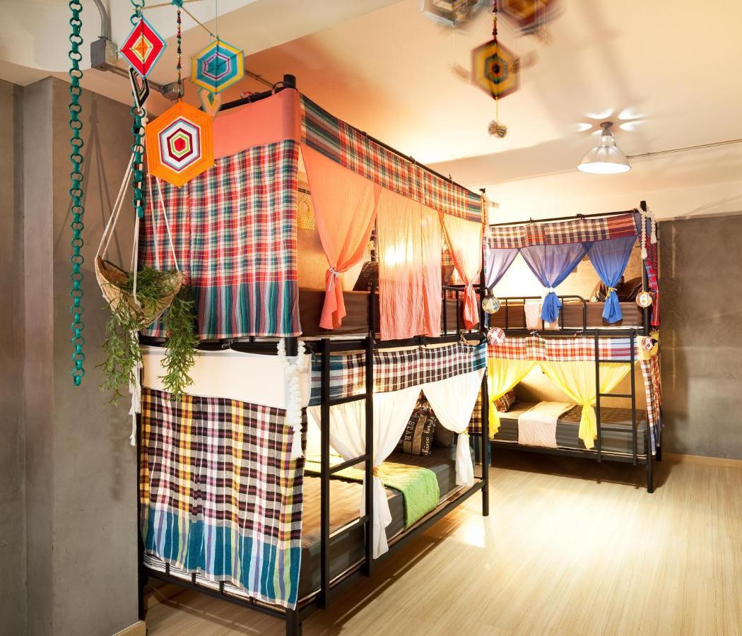 Five Stars Ratchada 19 Hostel Μπανγκόκ Εξωτερικό φωτογραφία
