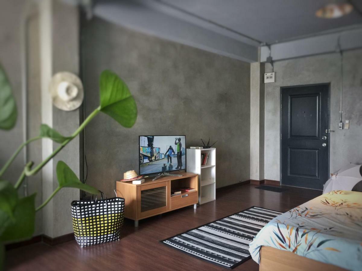 Five Stars Ratchada 19 Hostel Μπανγκόκ Εξωτερικό φωτογραφία