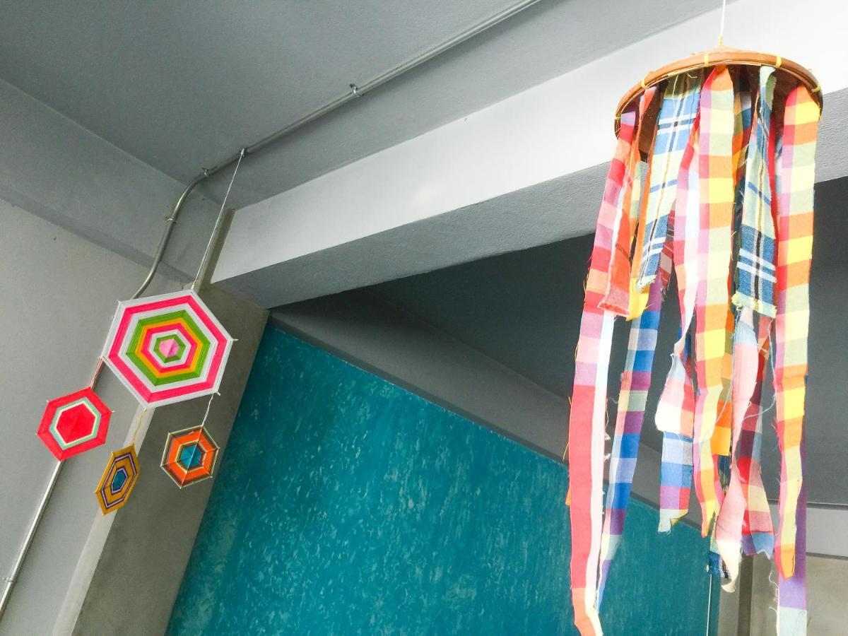 Five Stars Ratchada 19 Hostel Μπανγκόκ Εξωτερικό φωτογραφία